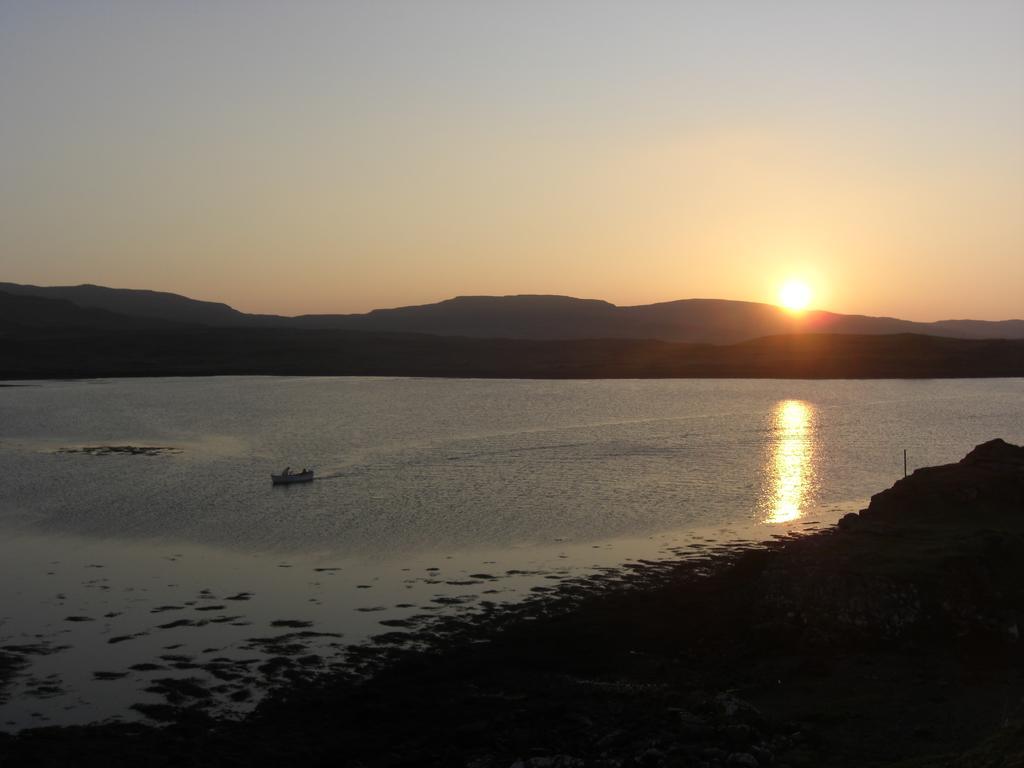 Bed and Breakfast The Tide Dunvegan  Exterior foto